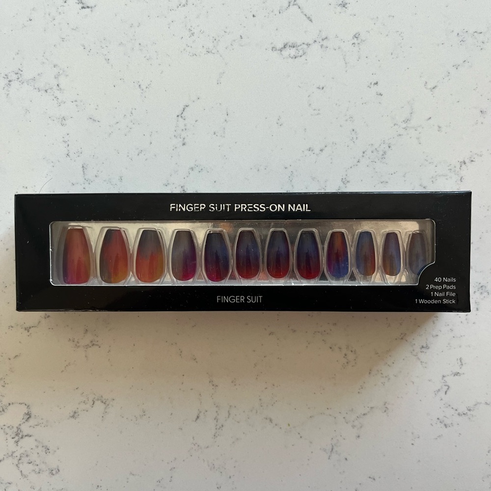 Finger Suit Press-on Nails Coffin Candyland 🍭